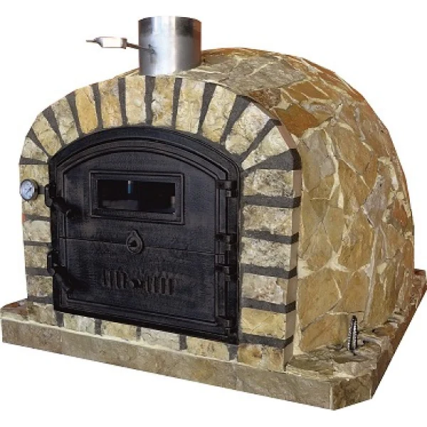 Forno a Lenha Coimbra com porta em ferro, termómetro e saída de fumos em inox, revestido em pedra amarela e xisto multicolor, pronto a usar para cozinhar com lenha.