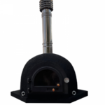 Forno de canto Valongo 85×85 cm com isolamento em cortiça, chaminé em inox e cores bege ou preto.